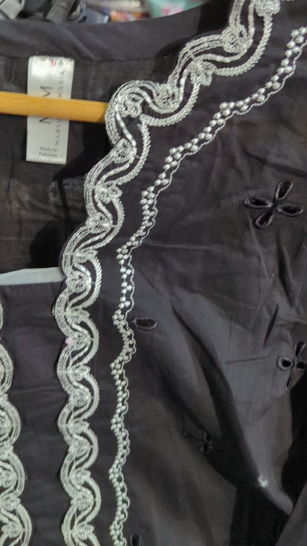 MnM luxury lawn 3pcs net dupptta 4578