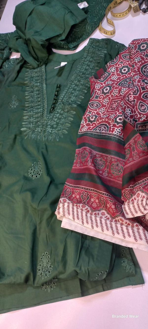 Mnm lawn 3pcs with chiffon dupatta 457