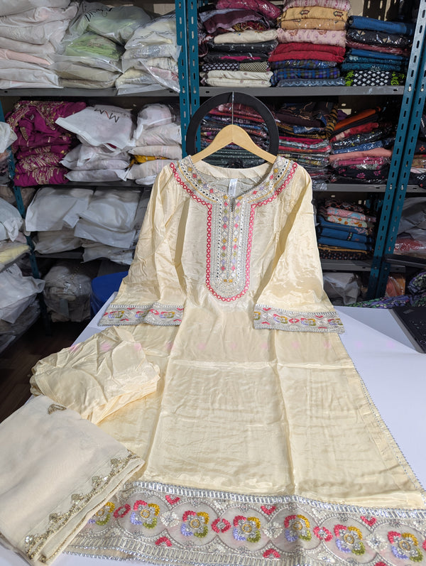 MnM silk 3pc 3378