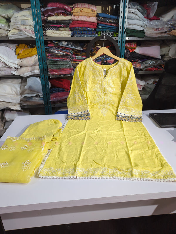 MnM khaddar 3pcs 4577