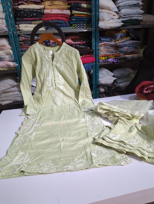 MnM Embroidered lawn 3578